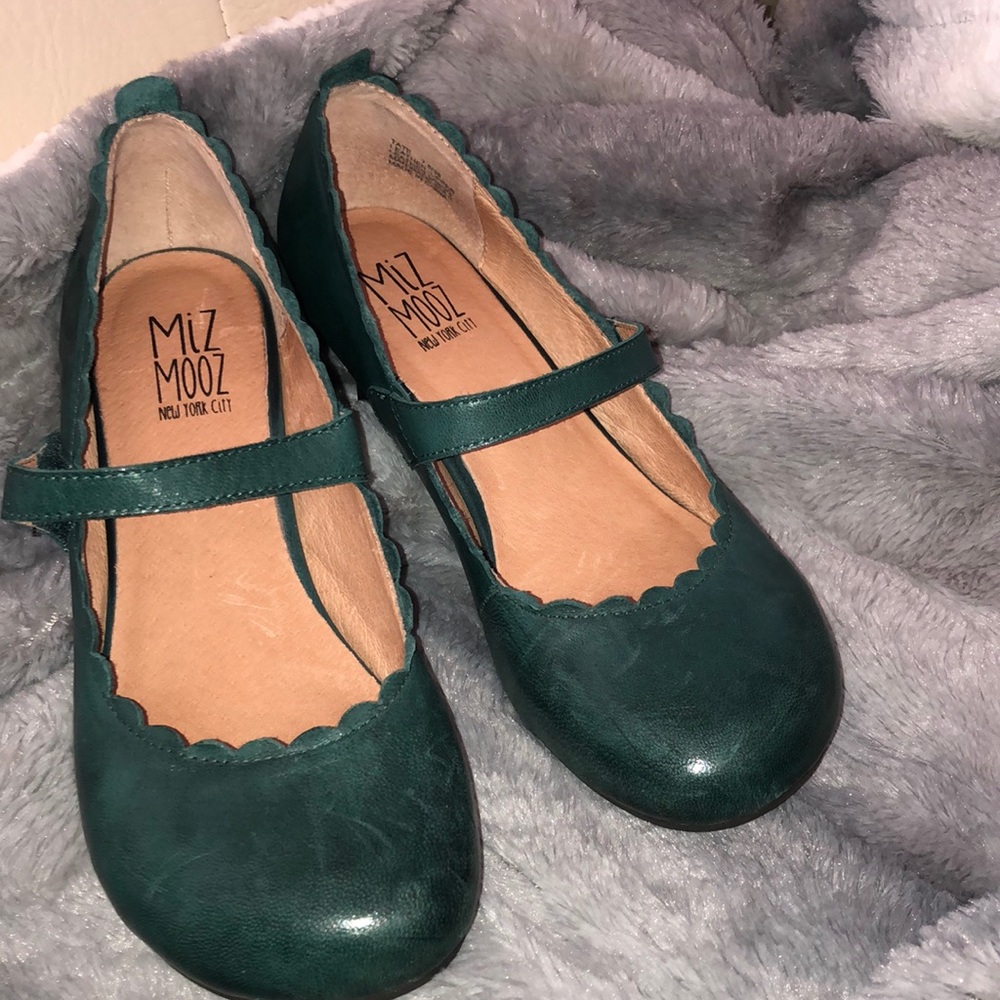 Miz Mooz shoes like new! Great condition!